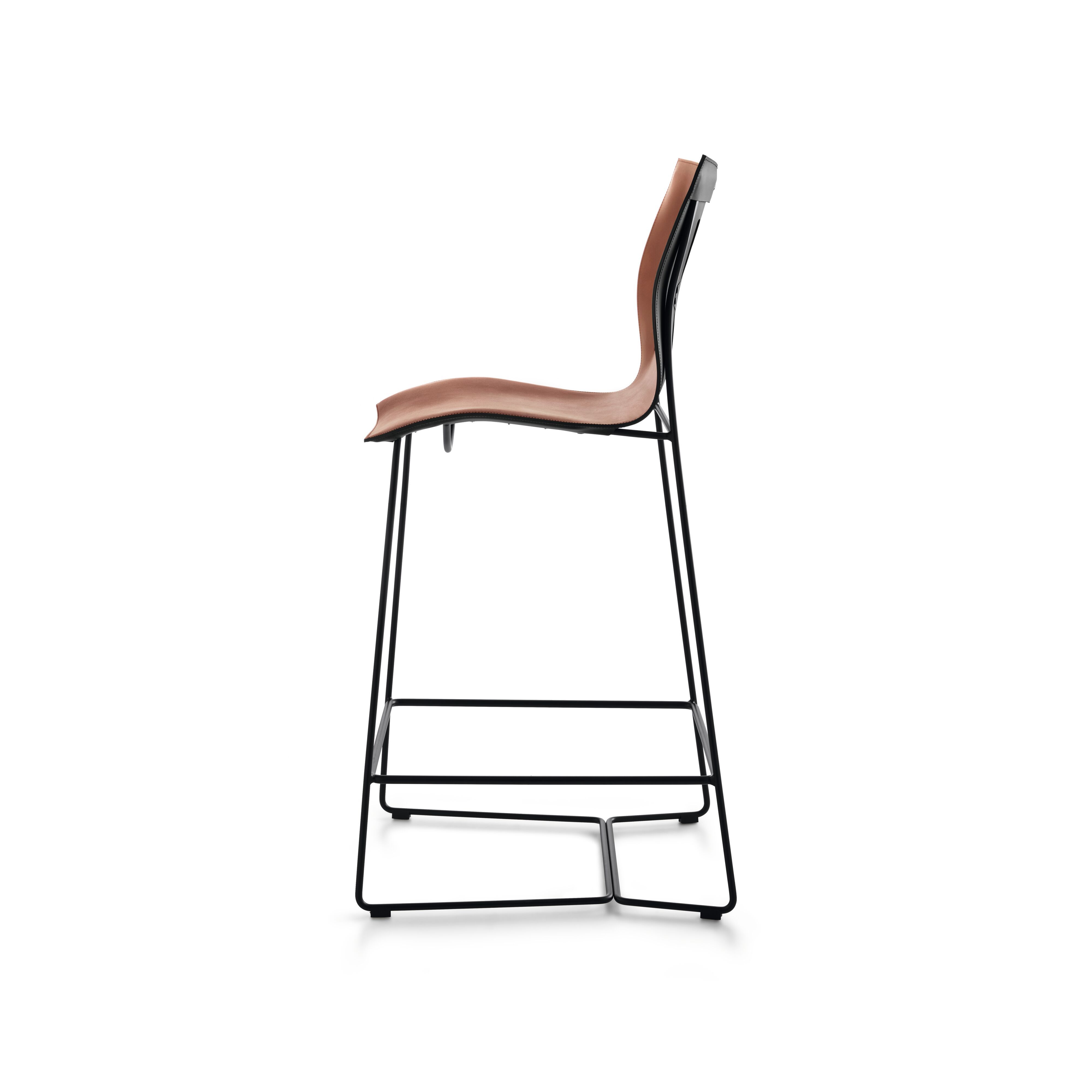 WK-Cuoio Barstool-002.tif