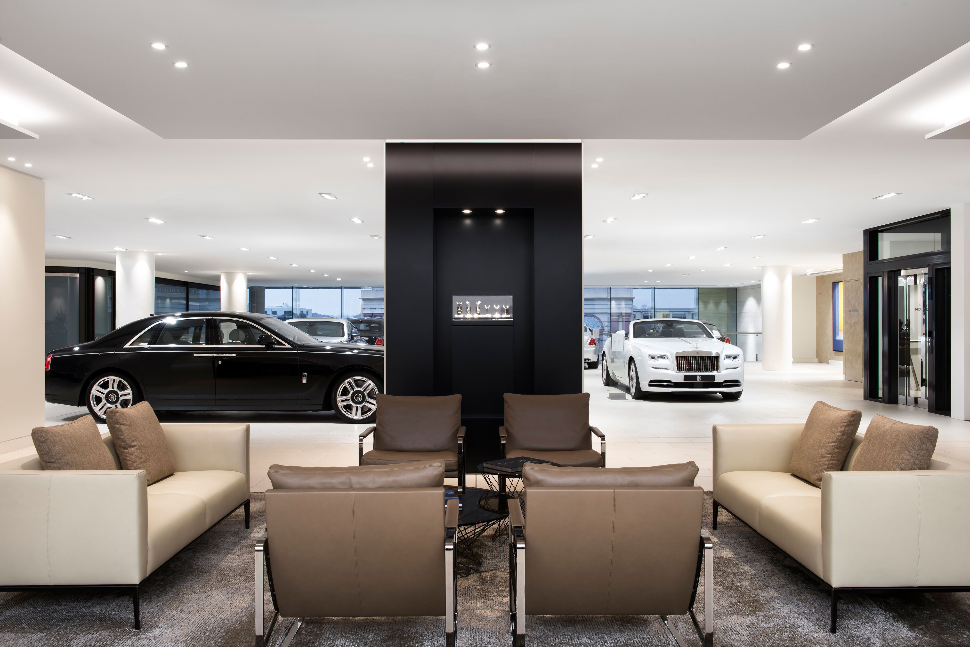 RollsRoyce redefines comfort in the Phantom  CNN Business